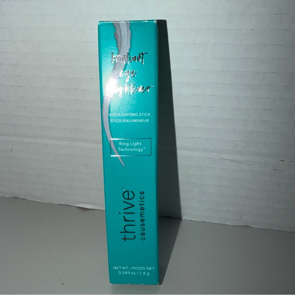 Thrive Causemetics Highlighting Stick - BettyTeal Packaging